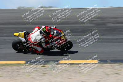 media/Apr-05-2024-Apex Assassins-CVMA Friday Practice (Fri) [[ee2ef04f2b]]/3-Racer 2/Session 3 (Bowl Speed Pans)/